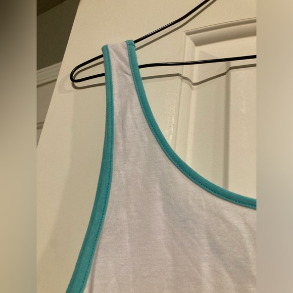 NWT Excellent Condition- Rustic Cuff Tank Top - Picture 2 of 7